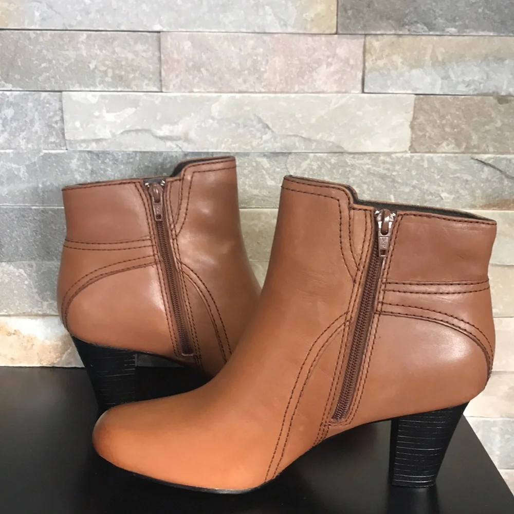 🎁 Clarks Women's Sapphire Vesta Boot - Picture 5 of 8
